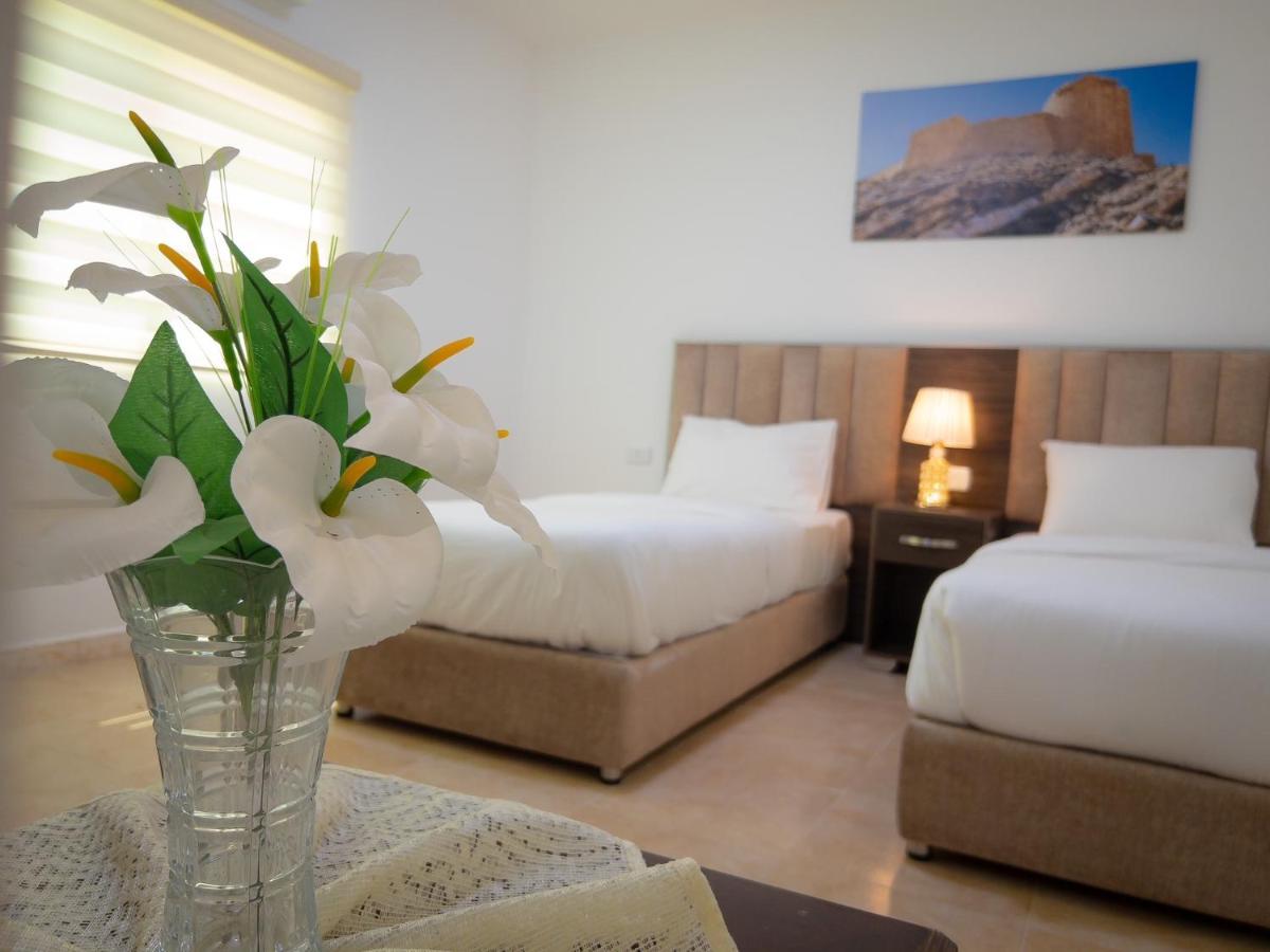 וואדי מוסא Petra Jewel Luxury Hotel מראה חיצוני תמונה